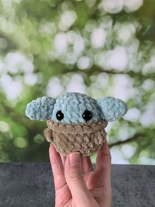 Peluche bébé Yoda (Grogu) Les mailles calines