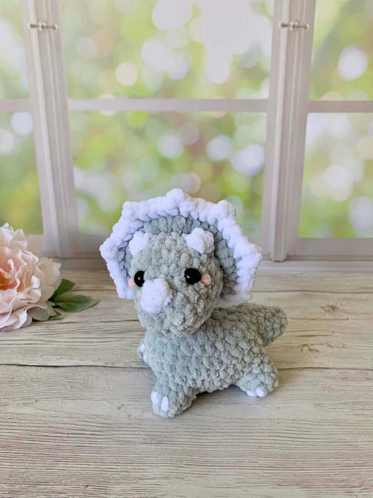 Bébé tricératops - Les Mailles Calines