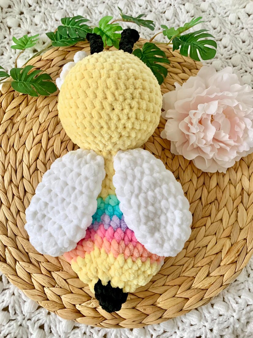 Doudou Abeille - Daisy Les mailles calines