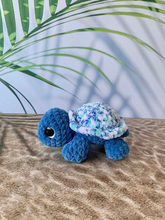Peluche tortue terrestre Terry en crochet sur les Mailles Calines