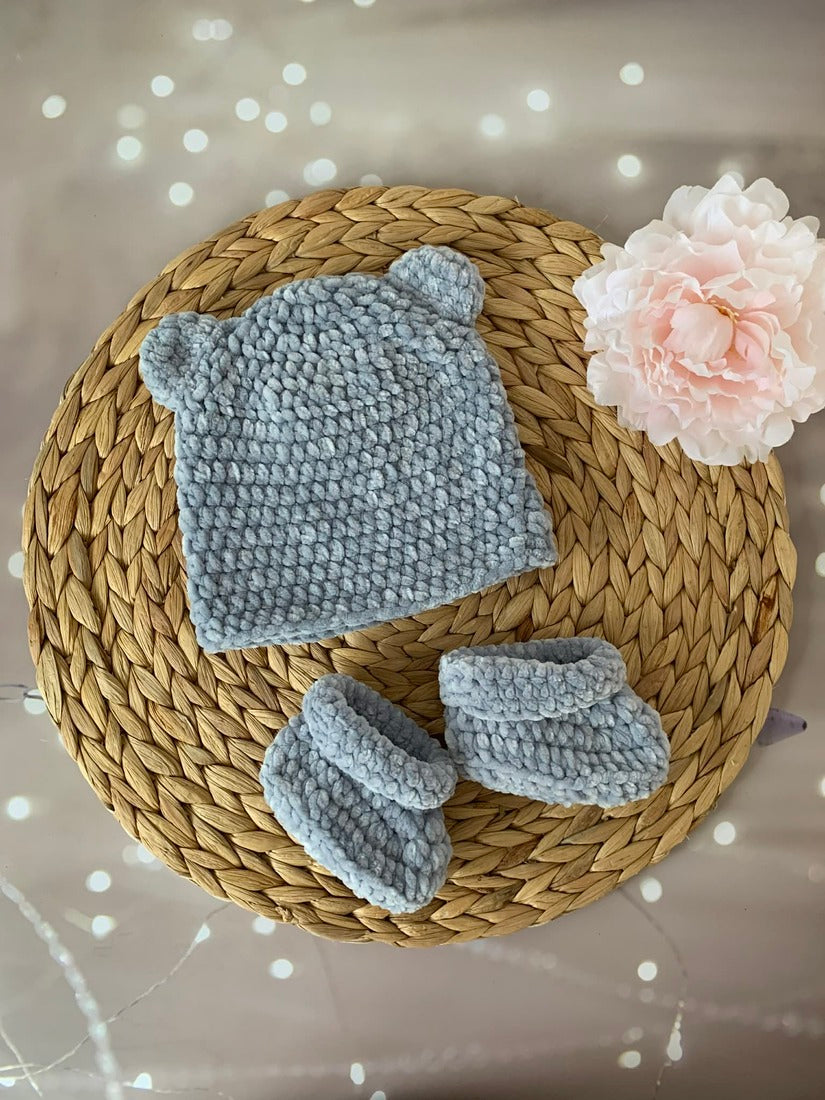 Ensemble bonnet & chaussons bébé Les mailles calines