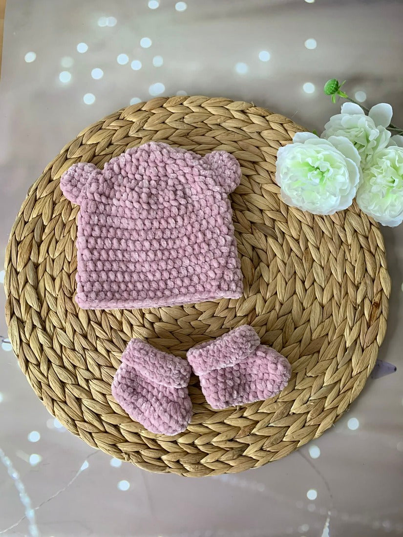 Ensemble bonnet & chaussons bébé Les mailles calines