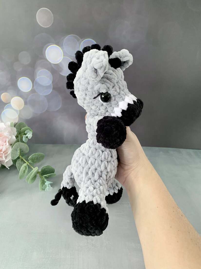 Peluche âne en crochet - les Mailles Calines 