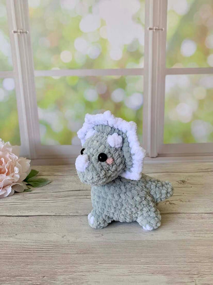 Bébé tricératops - Les Mailles Calines