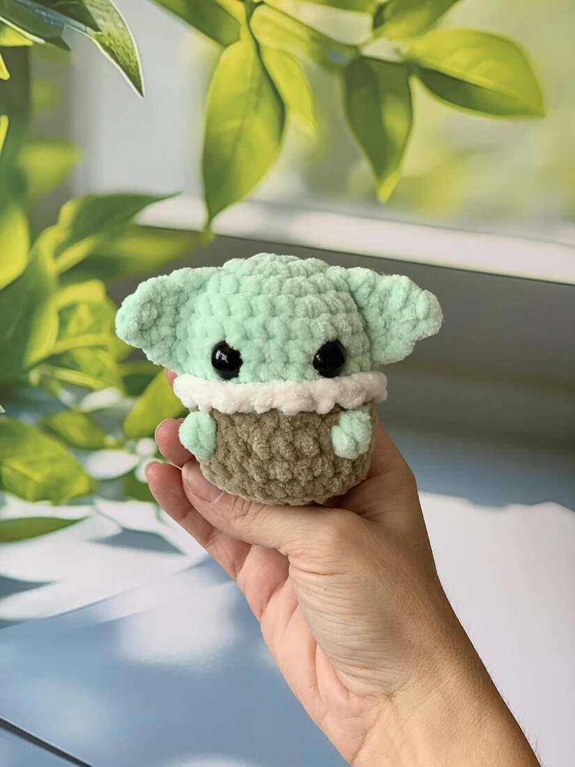 Porte-clés bébé yoda (Grogu) Les mailles calines
